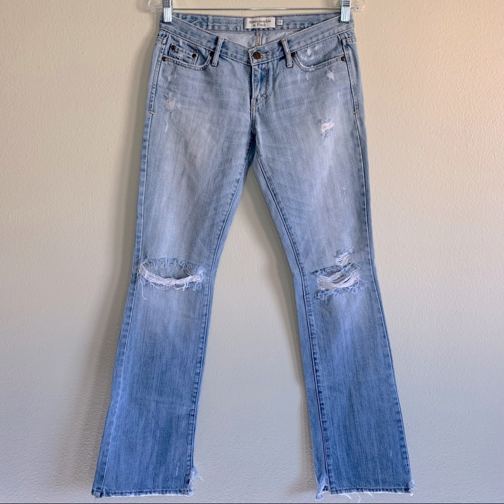 RARE Abercrombie & Fitch Emma Boot Cut Distressed Light Wash Denim Jeans - Sz 0R